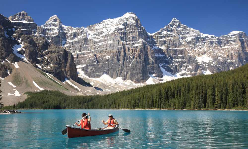 The Majesty of the Canadian Rockies: A Guide to Unforgettable Tours