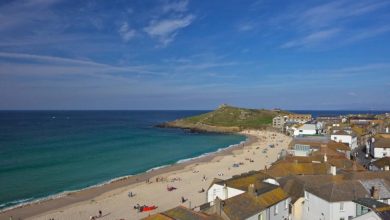 Unforgettable Moments Await Top Things to Do on Porthmeor Beach & Where to Stay in St Ives