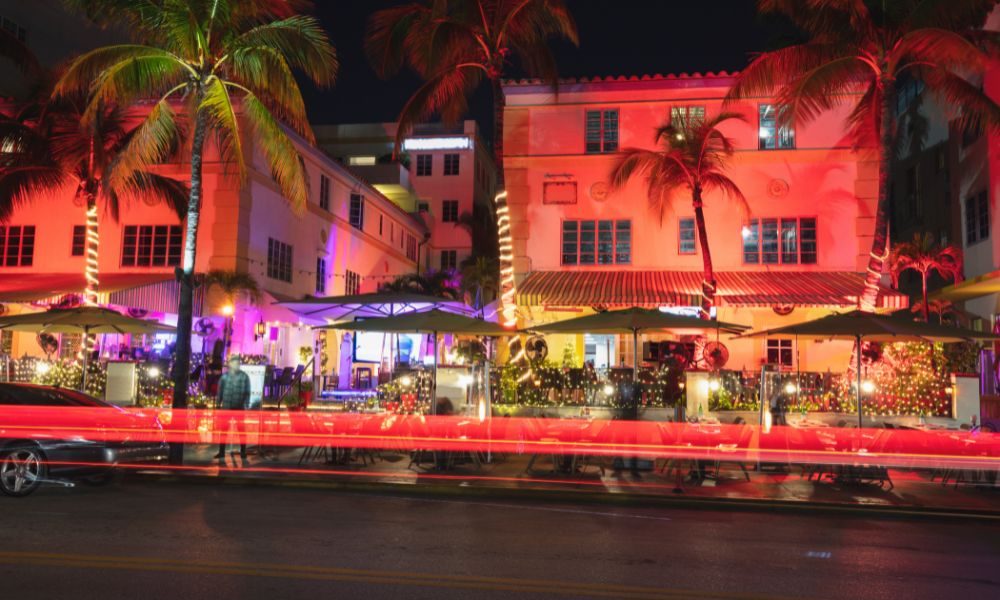 The Ultimate Guide to Miami’s Landscape and Pool Lighting Trends